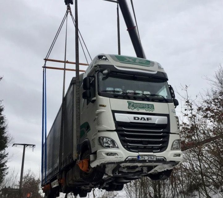 bergung grossbergung mit ltm 1250 5 1 und ltm 1130 5 1